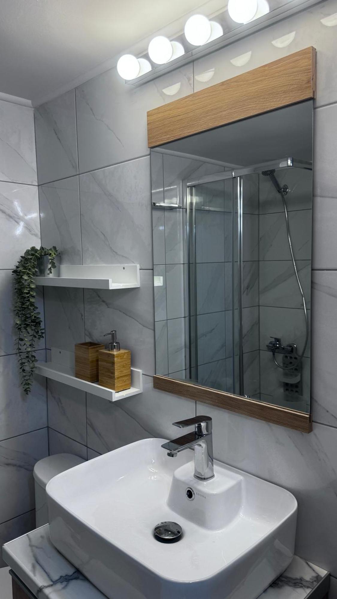 Urban Breeze Aparment 1 Daire Atina Dış mekan fotoğraf
