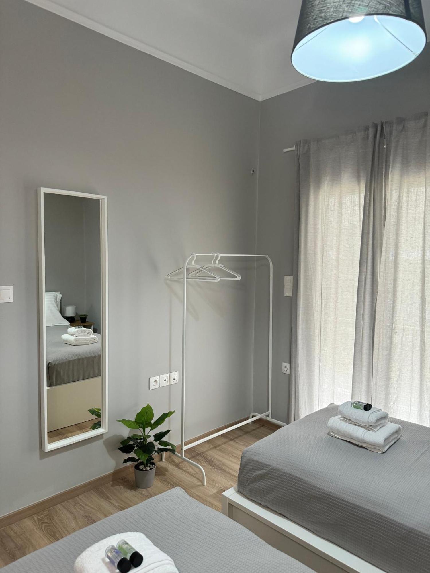 Urban Breeze Aparment 1 Daire Atina Dış mekan fotoğraf